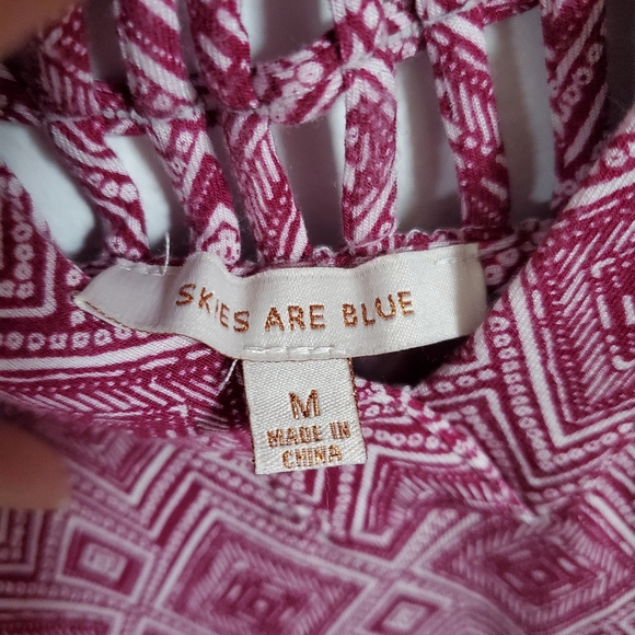 Skies Are Blue Boarder Print Top M - Picture 4 of 6